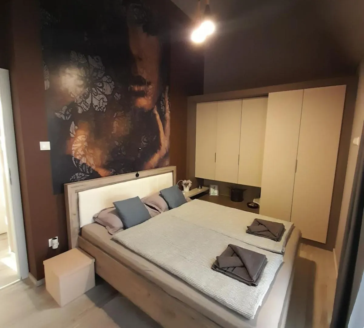 Noir Gold Penthause - Szeged Apartman